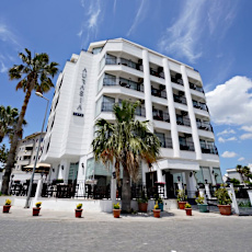 Aurasia Sea Side Hotel
